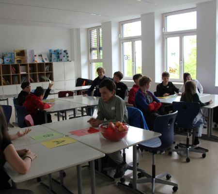 Kinder spielen Quiz
